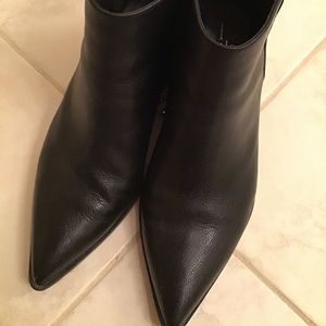 Sevilla II Bootie by LINEA PAOLO😊